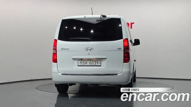 Hyundai Starex — фото 4