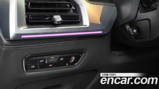 BMW XM — фото 15