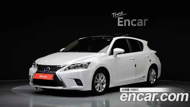 Lexus CT200h