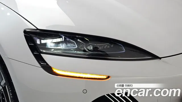 BYD Seal — фото 22