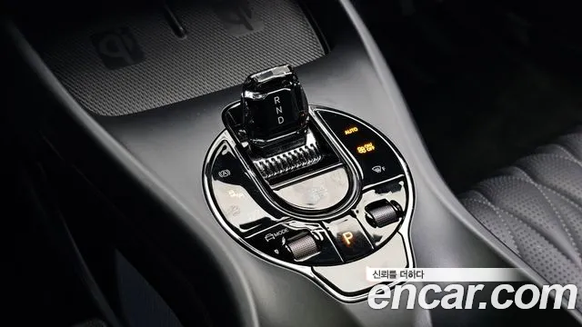 BYD Seal — фото 8