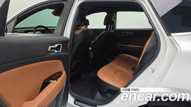 Kia Sportage — фото 15