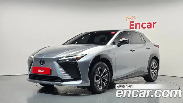 Lexus RZ