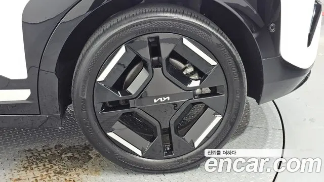 Kia EV3 — фото 21