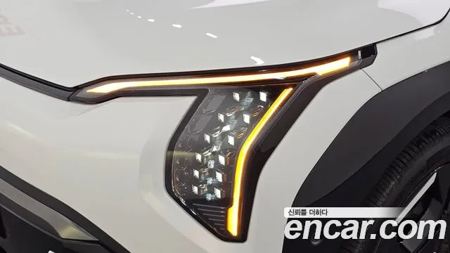 Kia EV3 — фото 22