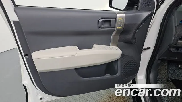 Kia EV3 — фото 24