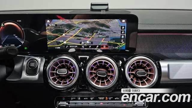 Mercedes-Benz EQB — фото 14