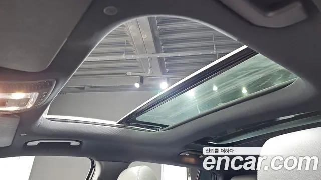Mercedes-Benz EQB — фото 19