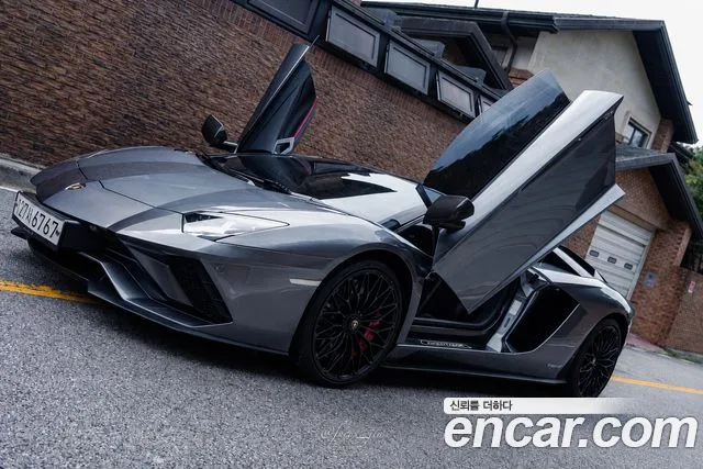 Lamborghini Aventador — фото 2