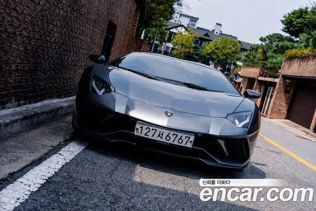 Lamborghini Aventador — фото 7