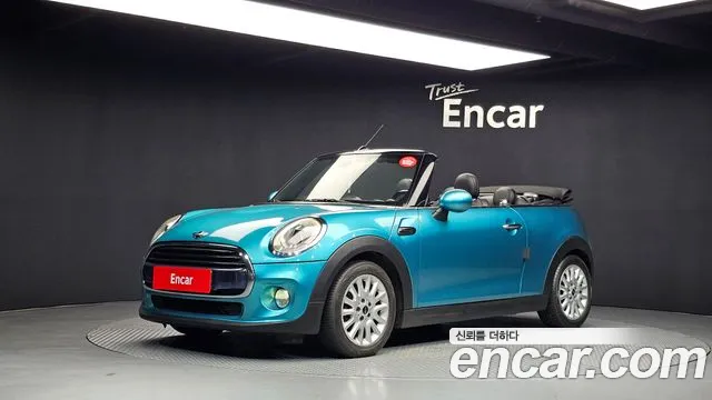 Mini Cooper Convertible — фото 1