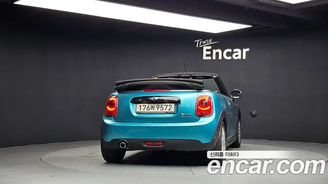 Mini Cooper Convertible — фото 4