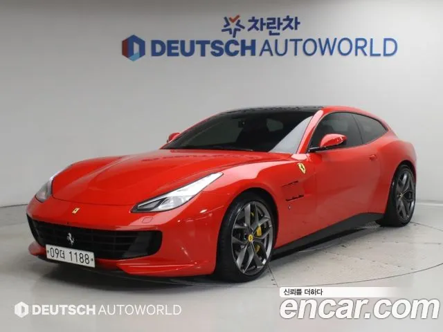 Ferrari GTC4 Lusso