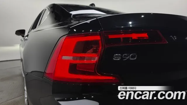 Volvo S90 — фото 23
