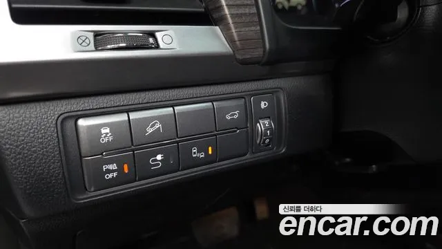 KG_Mobility_Ssangyong Rexton — фото 14
