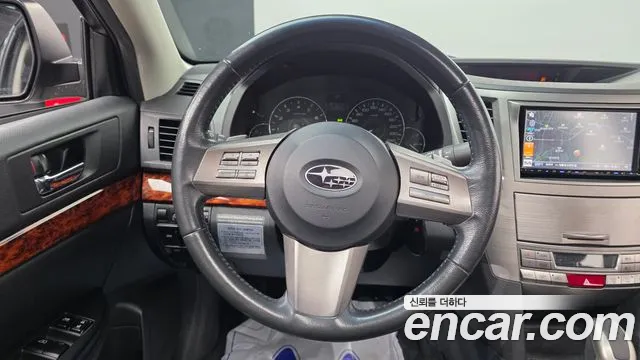 Subaru Legacy — фото 15