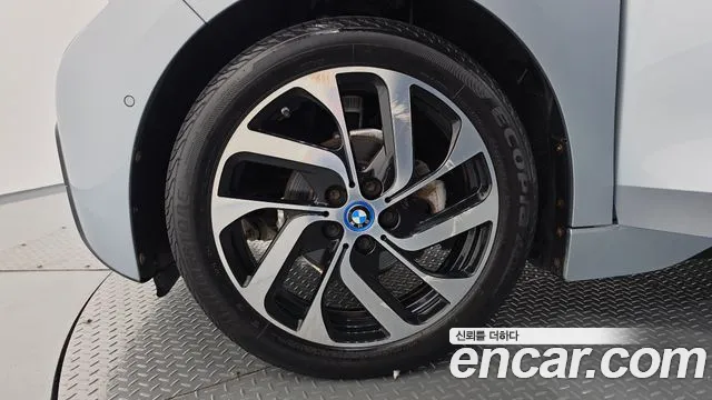 BMW i3 — фото 5