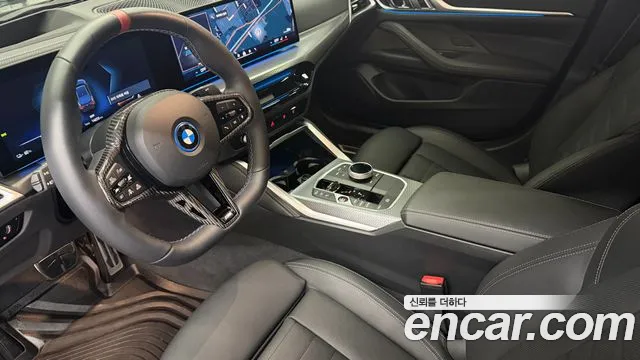 BMW i4 — фото 15