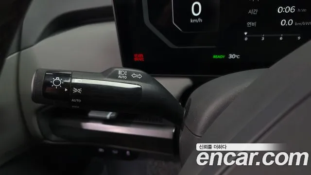 Kia EV3 — фото 30