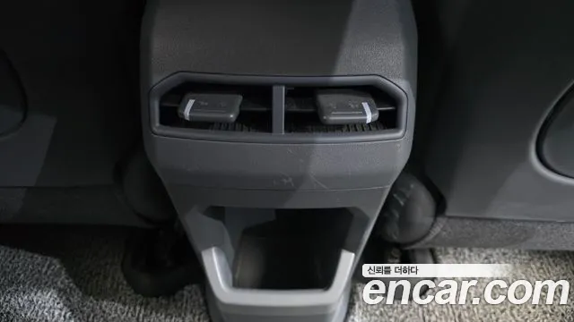 Kia EV3 — фото 32
