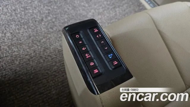 Kia Carnival — фото 15