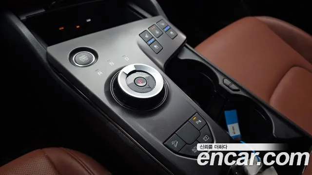 Kia Sportage — фото 9