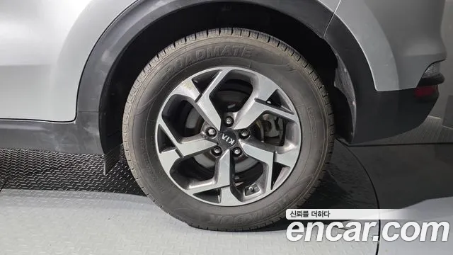 Kia Sportage — фото 21