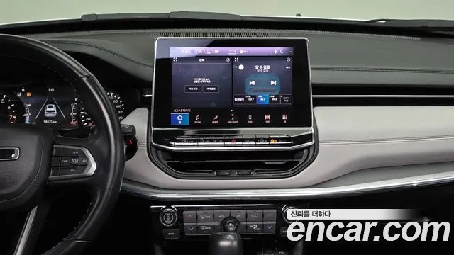 Jeep Compass — фото 14