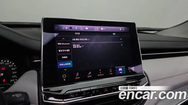 Jeep Compass — фото 18
