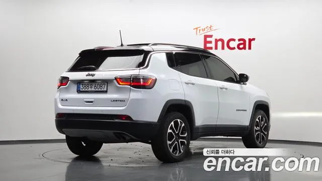 Jeep Compass — фото 2