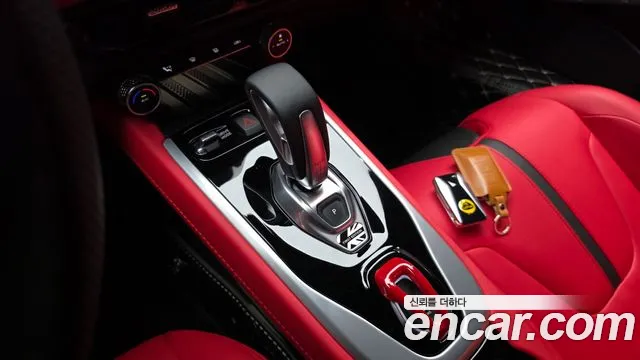 Lotus Emira — фото 9