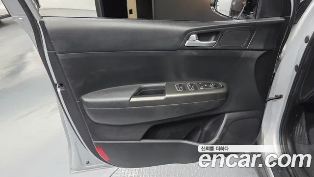 Kia Sportage — фото 24