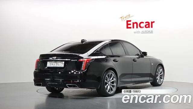Cadillac CT5 — фото 2