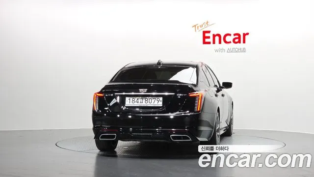 Cadillac CT5 — фото 4