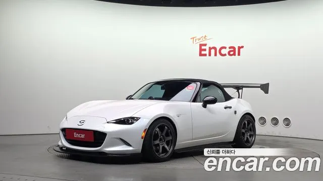 Mazda MX-5 Miata — фото 1