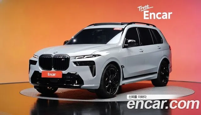 BMW X7 — фото 20