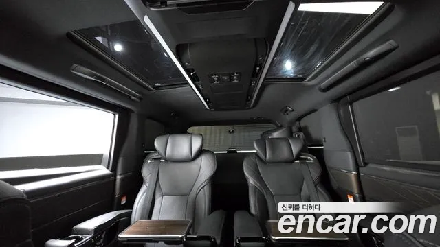 Toyota Alphard — фото 15