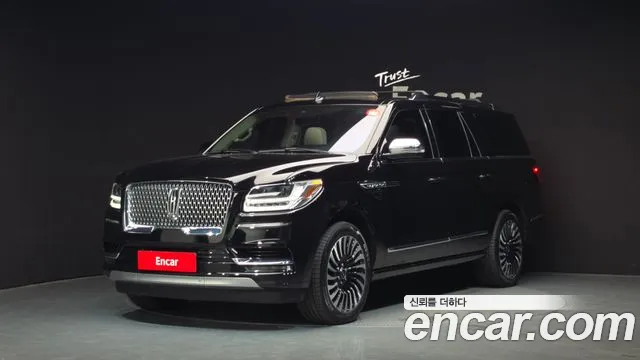 Lincoln Navigator
