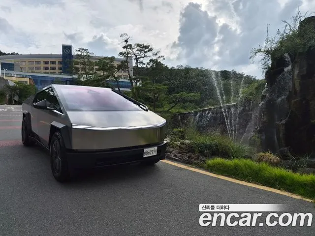 Tesla Cybertruck