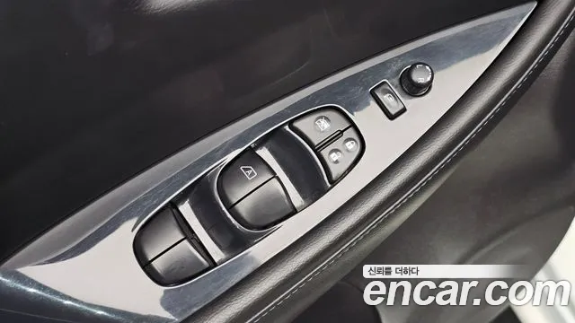 Nissan Leaf — фото 19
