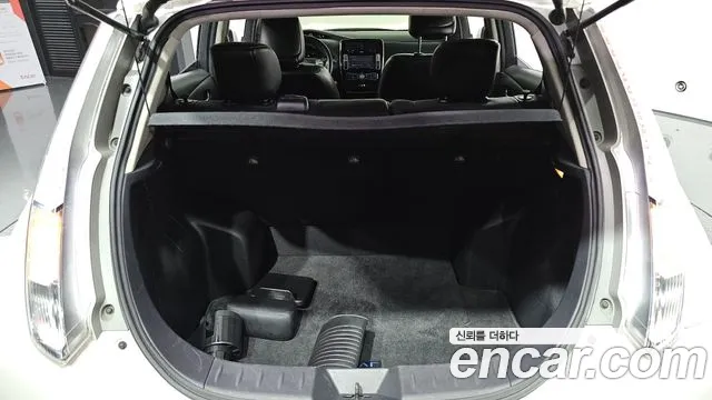 Nissan Leaf — фото 32