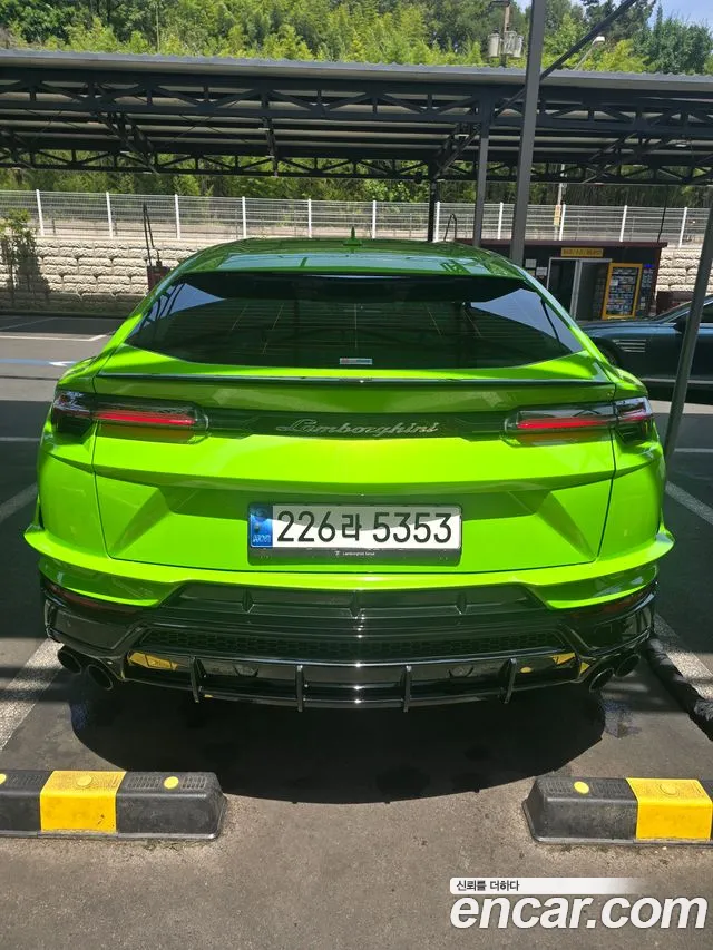 Lamborghini Urus — фото 4