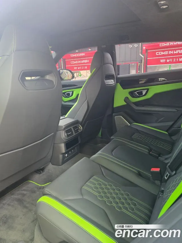 Lamborghini Urus — фото 9