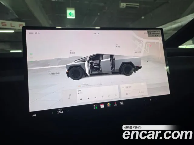 Tesla Cybertruck — фото 12