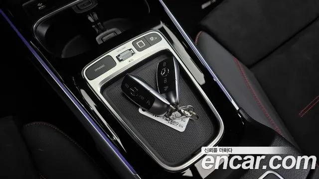 Mercedes-Benz EQB — фото 28