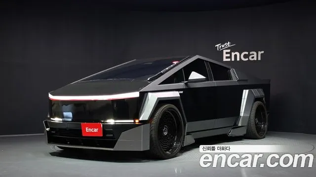 Tesla Cybertruck — фото 1
