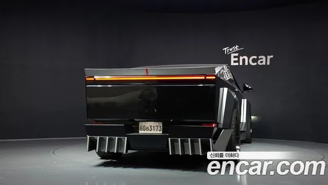 Tesla Cybertruck — фото 4