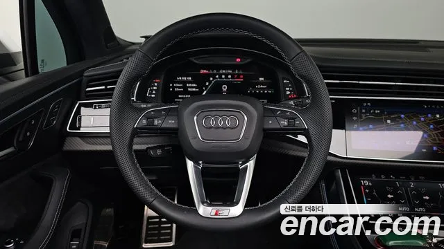 Audi SQ7 — фото 13