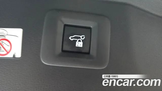Toyota Alphard — фото 16