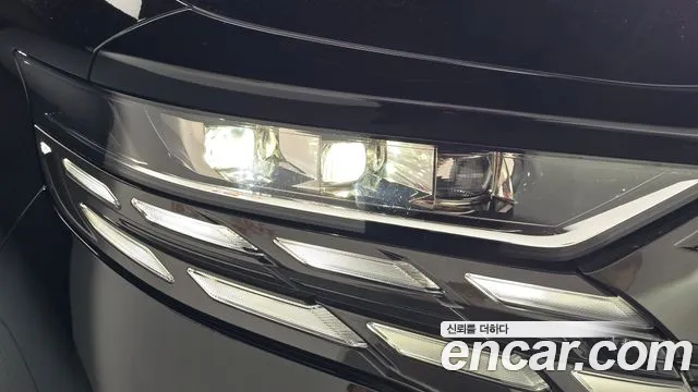 Toyota Alphard — фото 22